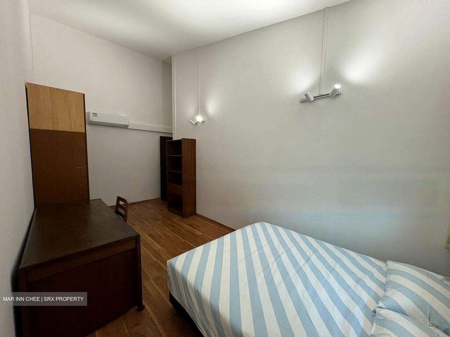Sennett Estate (D13), Terrace #444234281